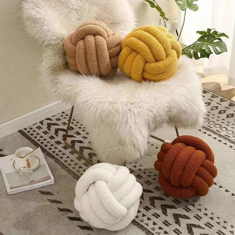Livian Ball Pillow-Welvere