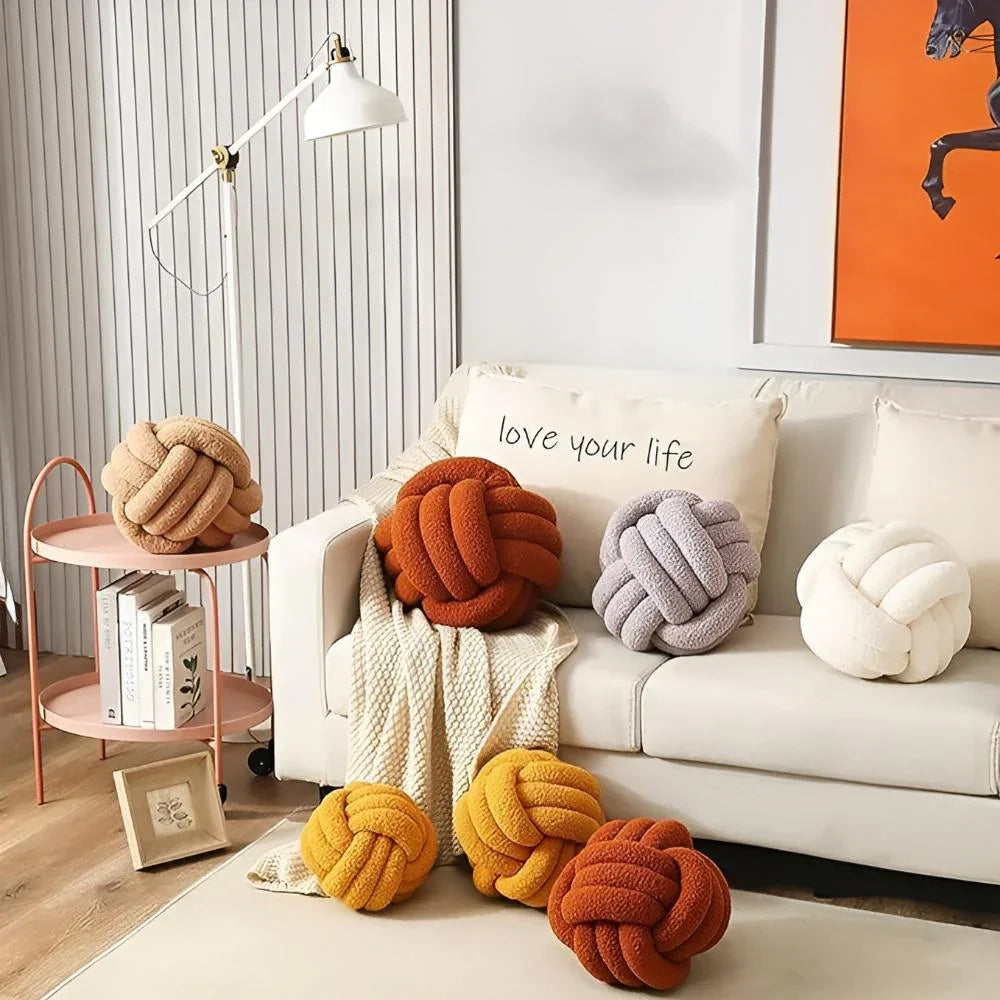 Livian Ball Pillow-Welvere