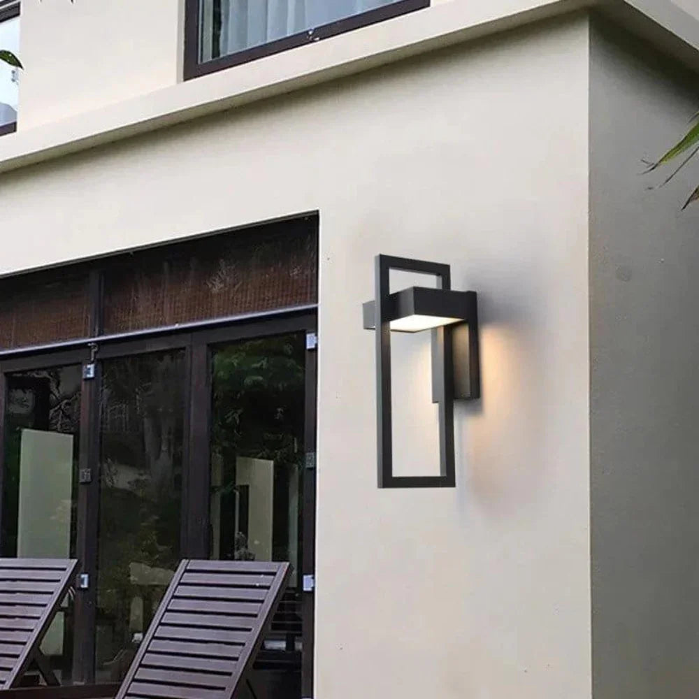 Logan Outdoor LED Livine Light-Welvere