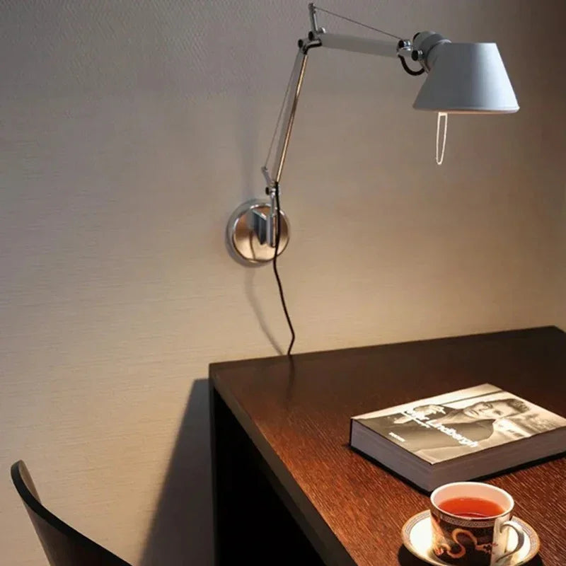 Lucella Adjustable Livine Lamp-Welvere