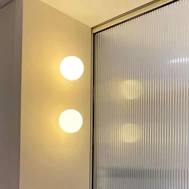 Lucella Glass Livine Lamp-Welvere