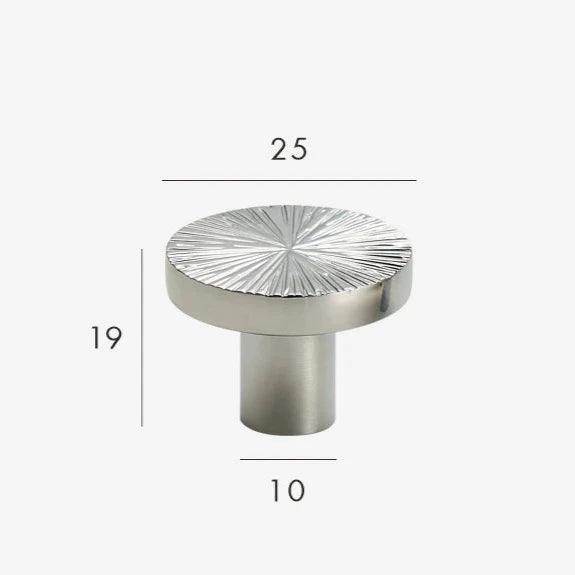 Lucus Alva Knobs-Welvere