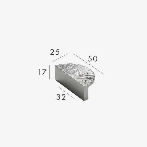 Lucus Alva Knobs-Welvere