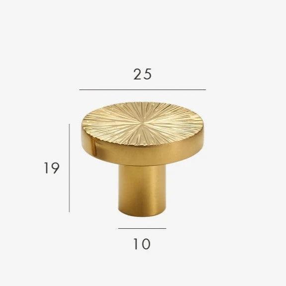 Lucus Alva Knobs-Welvere