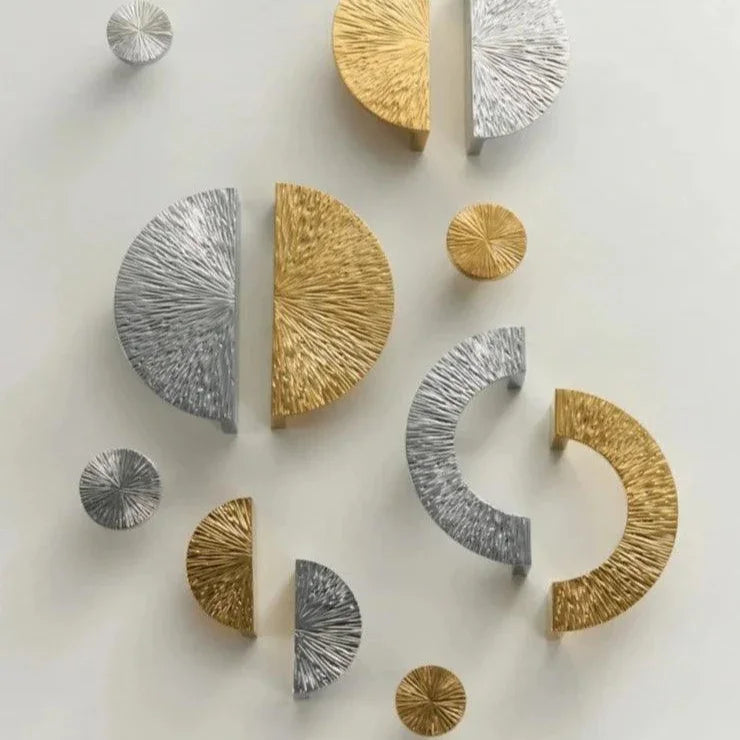 Lucus Alva Knobs-Welvere