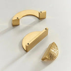 Lucus Alva Knobs-Welvere