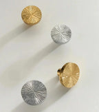 Lucus Alva Knobs-Welvere