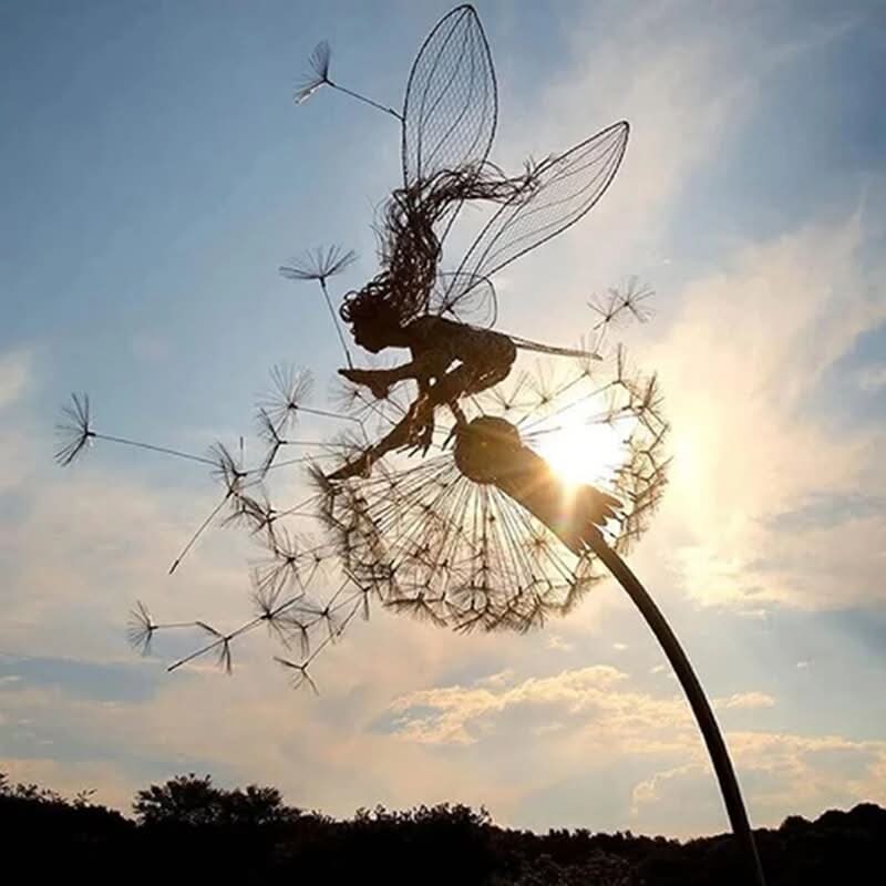 Metal Fairy Garden Sculpture with Dandelion Design