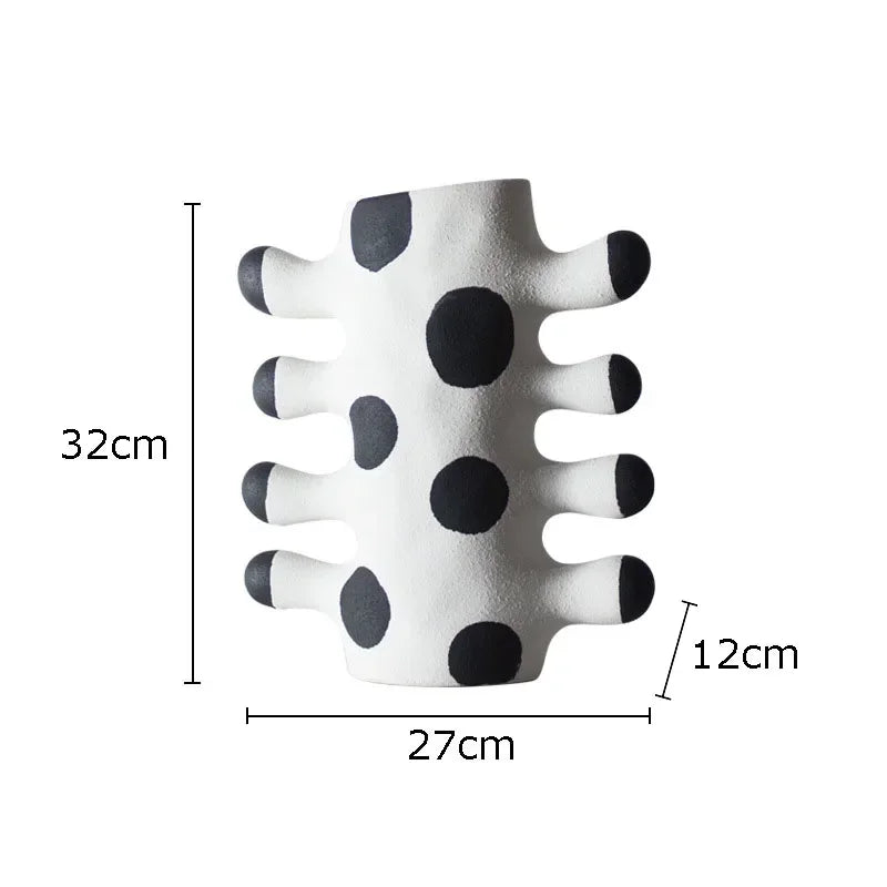 Milo Resin Vase-Welvere