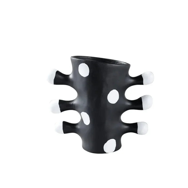 Milo Resin Vase-Welvere