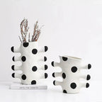 Milo Resin Vase-Welvere
