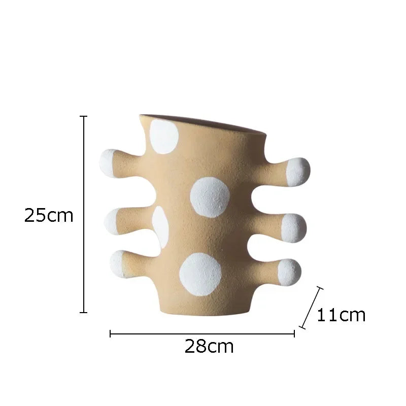 Milo Resin Vase-Welvere
