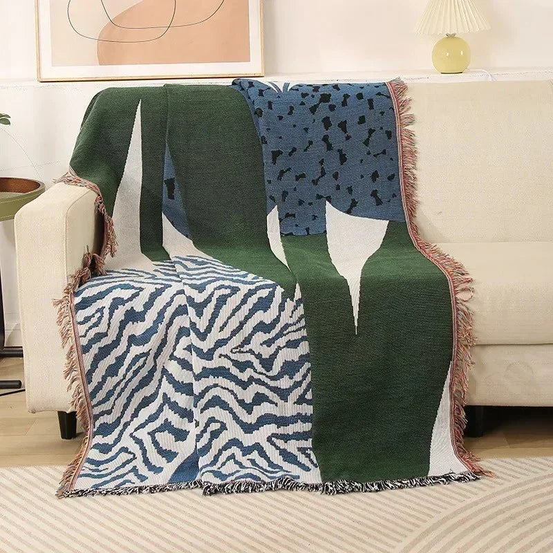 Mistford Throw Blanket-Welvere