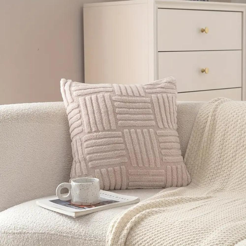 Montero Fur Plush Cushion Cover-Welvere
