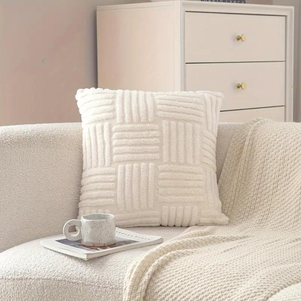 Montero Fur Plush Cushion Cover-Welvere