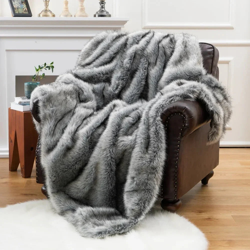 Montero Fur Throws-Welvere