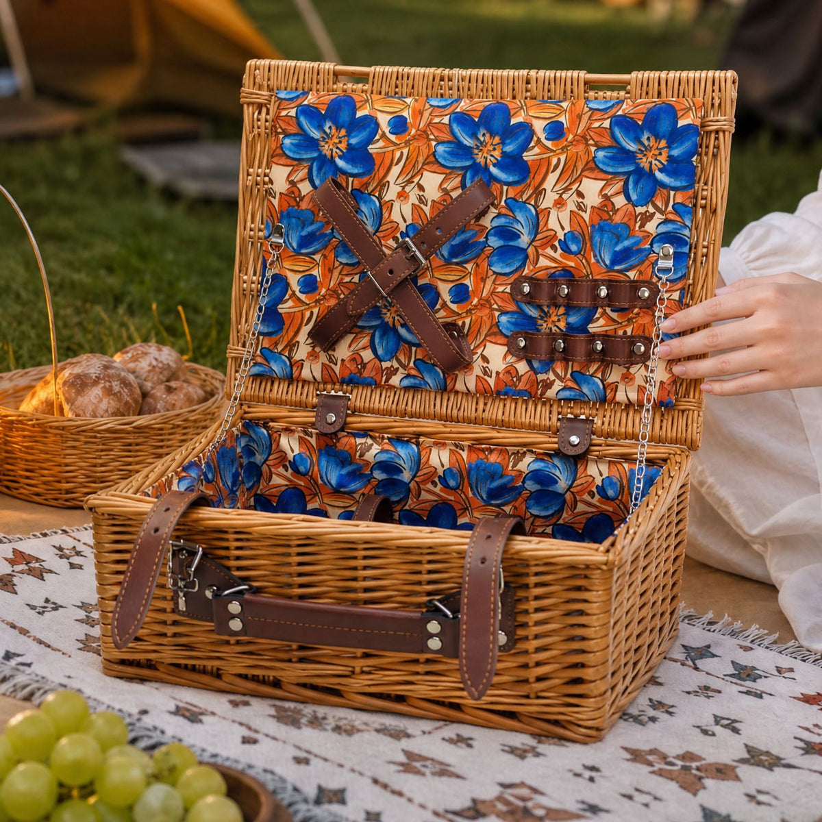 Natural Material Picnic Basket with Crockery Set and Insulated Cooler