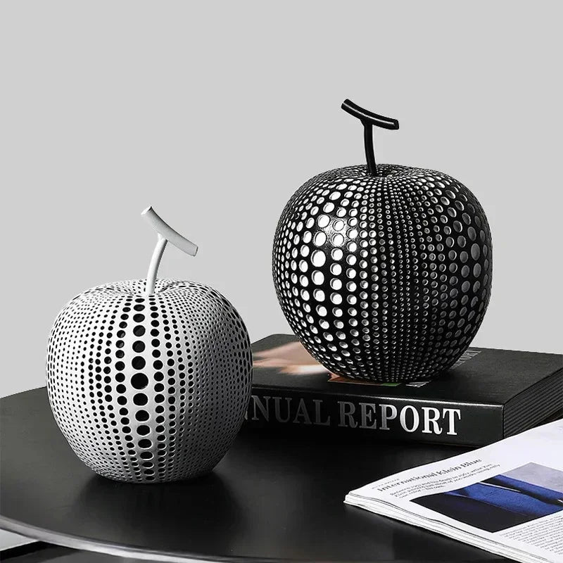 Nido Apple Sculpture-Welvere