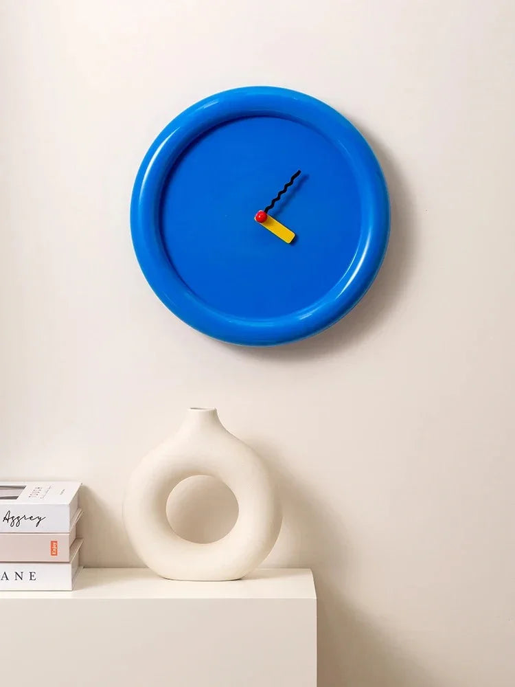 Nora Livine Clock-Welvere