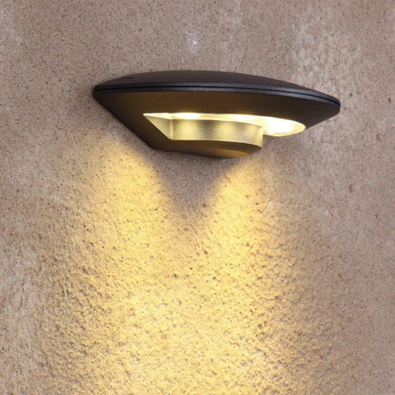 Oakcliff Outdoor Livine Lamp-Welvere