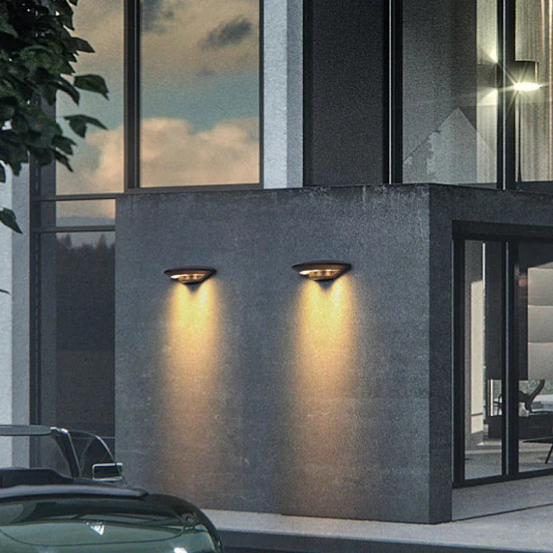 Oakcliff Outdoor Livine Lamp-Welvere