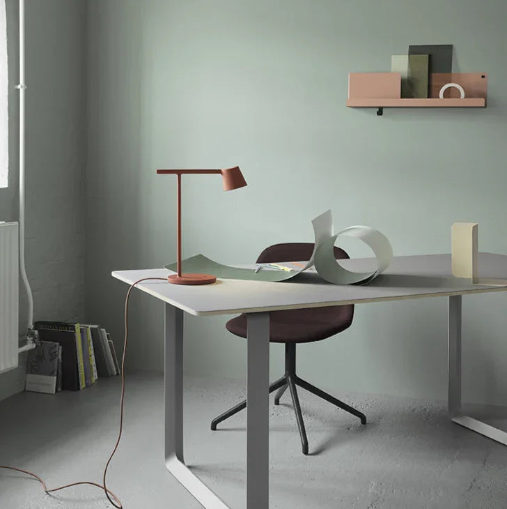 Oro Desk Lamp-Welvere