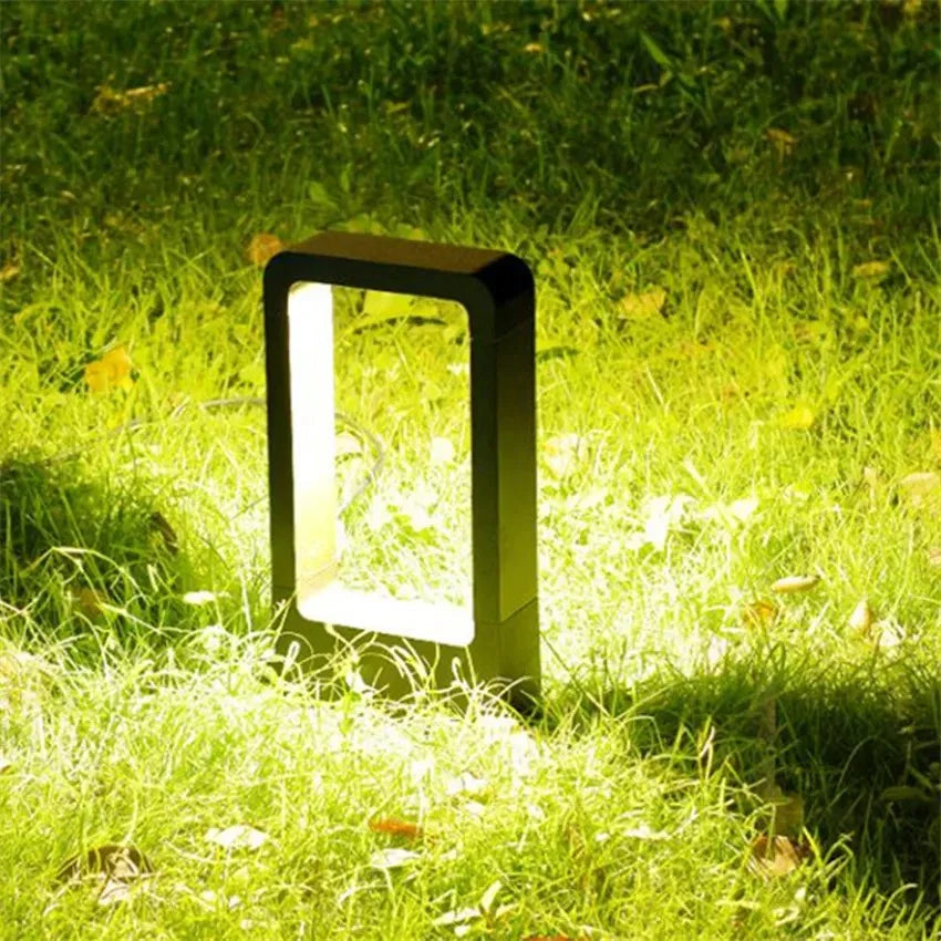 Peakridge LED Garden Light-Welvere