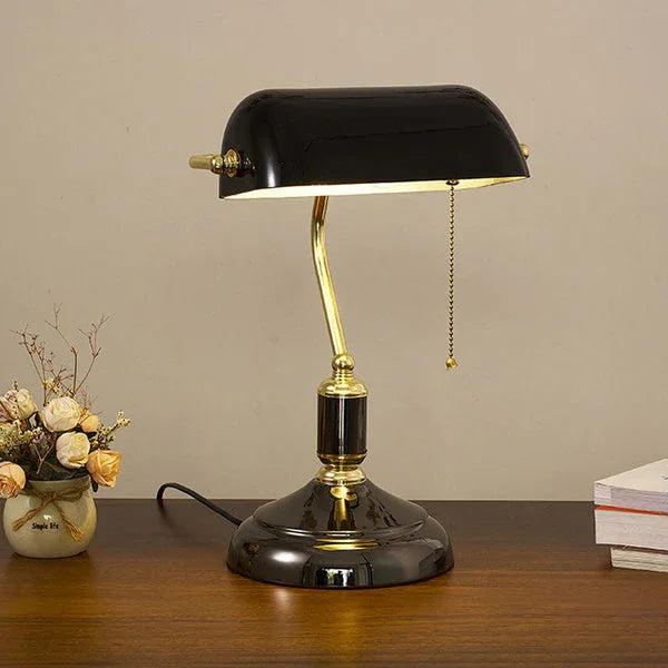 Pinefield Glass Table Lamp-Welvere