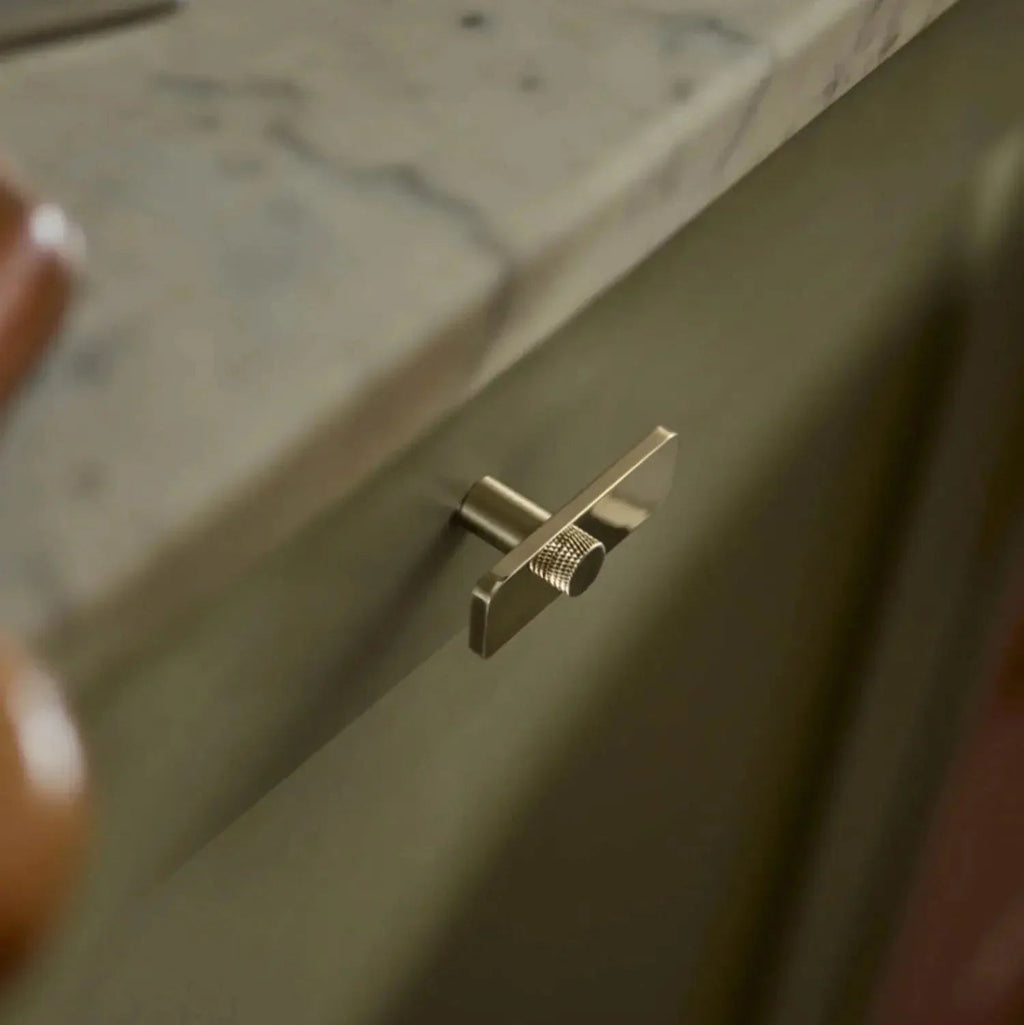 Pinehurst Door & Cabinet Handle-Welvere