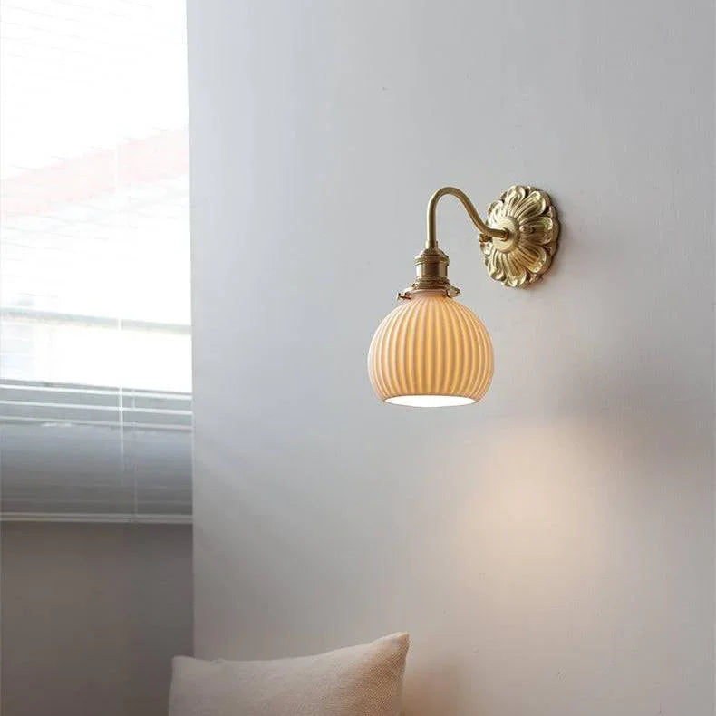 Riley Alva Lamp-Welvere