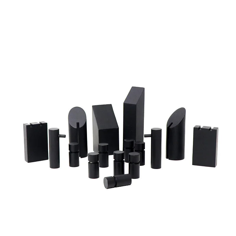 Rolfia Valeford Chess Set-Welvere
