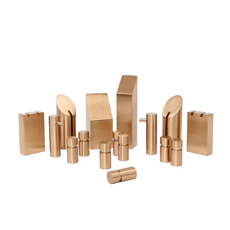 Rolfia Valeford Chess Set-Welvere