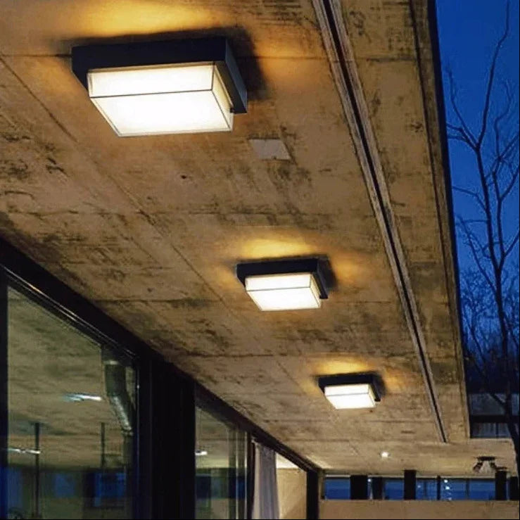 Rolfor Outdoor Light-Welvere