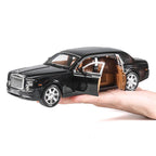 Rolls-Royce Phantom 1:24 Alloy Diecast Model Car, Black or Red