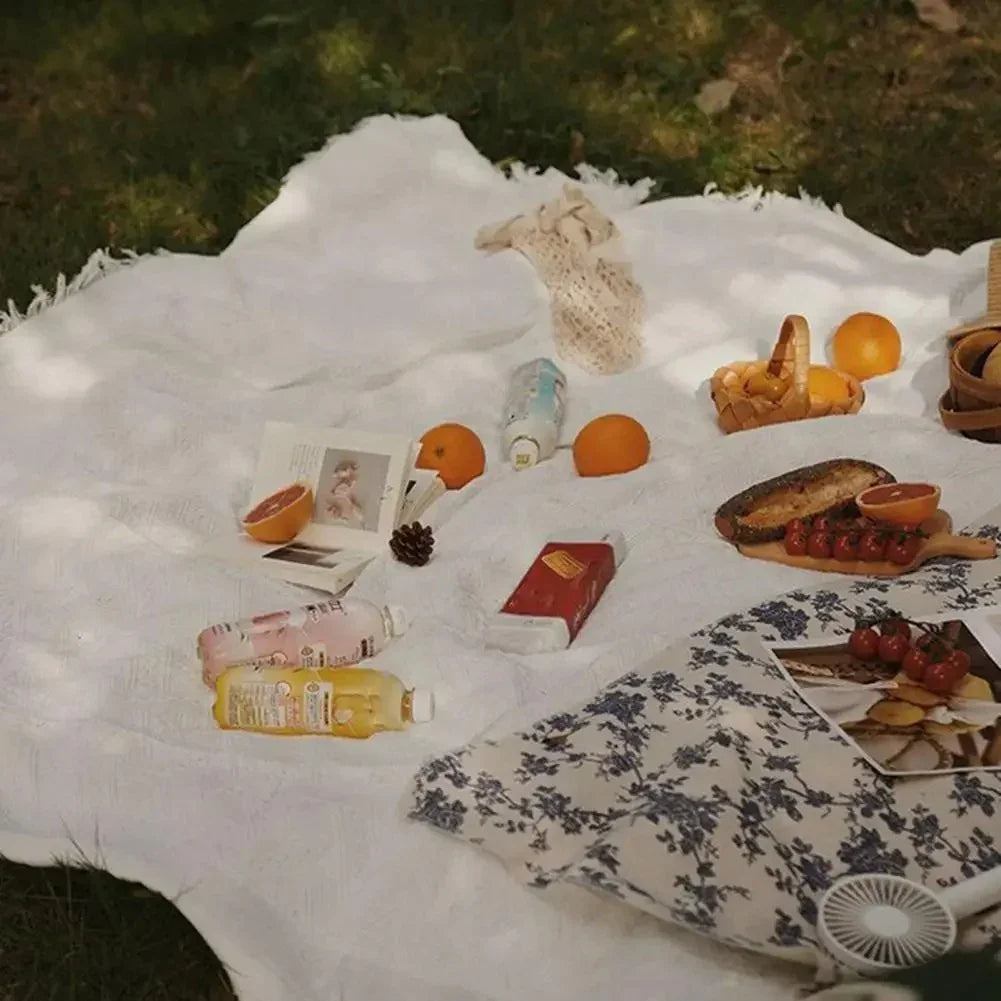 Rosio Picnic Blanket with Strap-Welvere