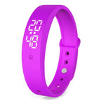 Smartwatch with Vibration Alerts, Temperature and Sleep Tracking