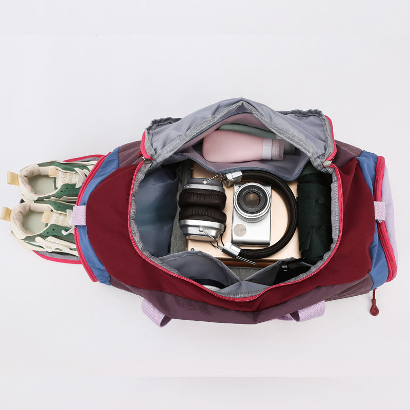 Sporty Duffel Bag with Adjustable Shoulder Strap and Multiple Compartments