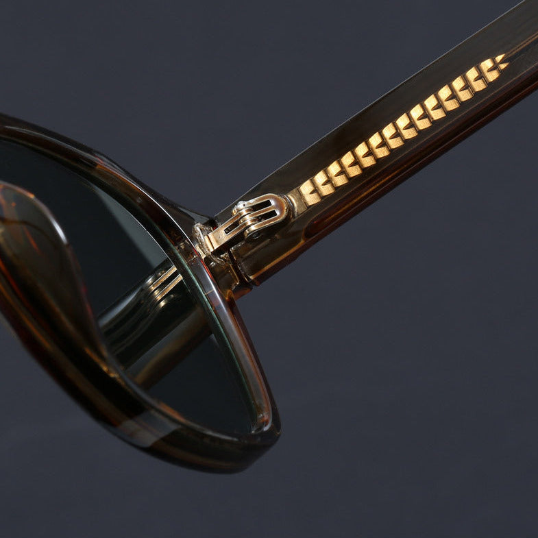 Square Polycarbonate Sunglasses with Reinforced Hinges