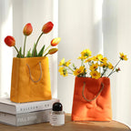Sunstone Vase-Welvere