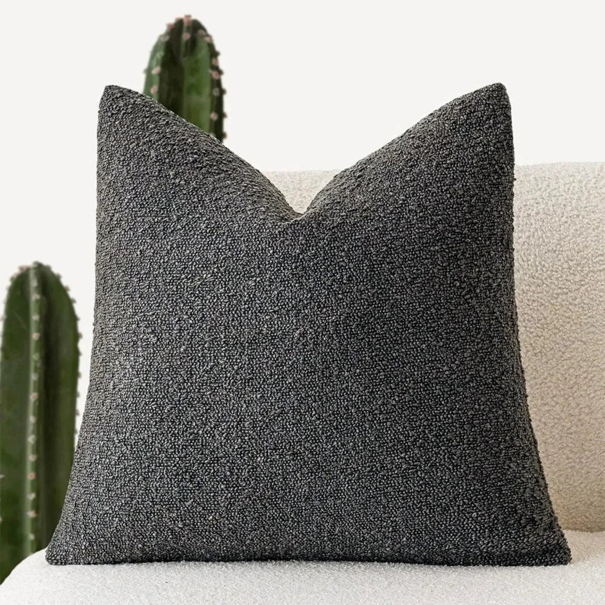 Torin Cushion-Welvere