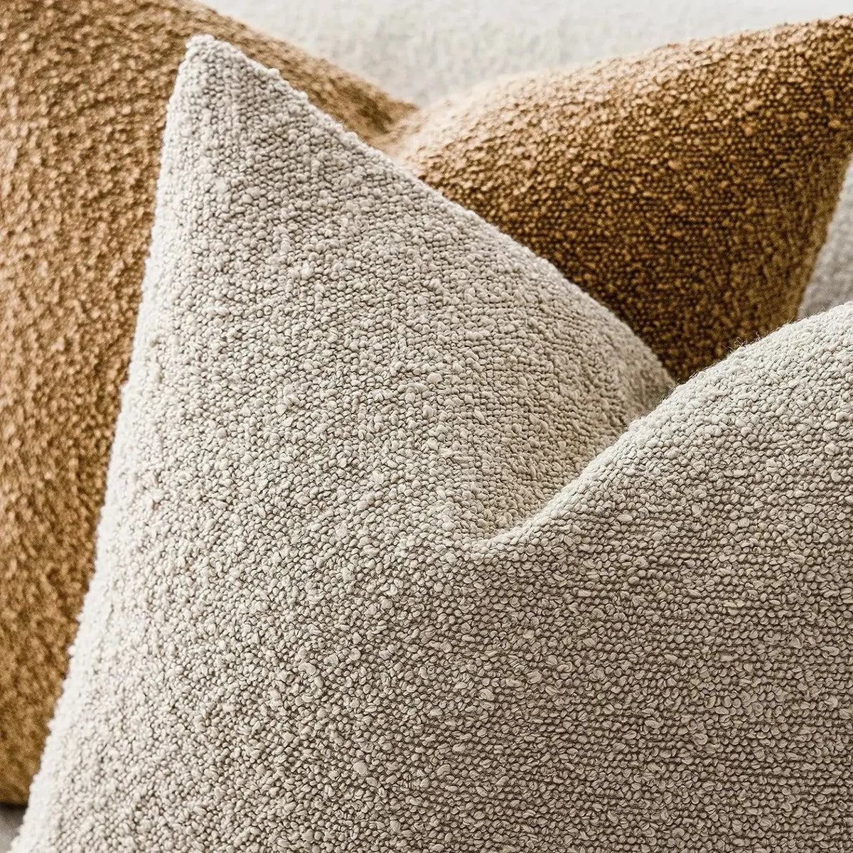 Torin Cushion-Welvere