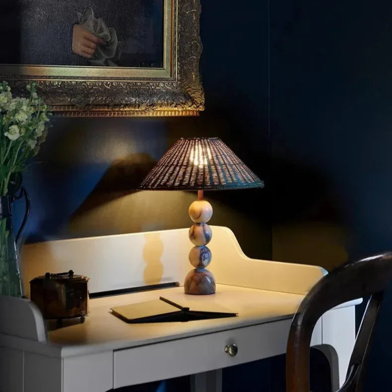 Ulfin Valeford Table Lamp-Welvere