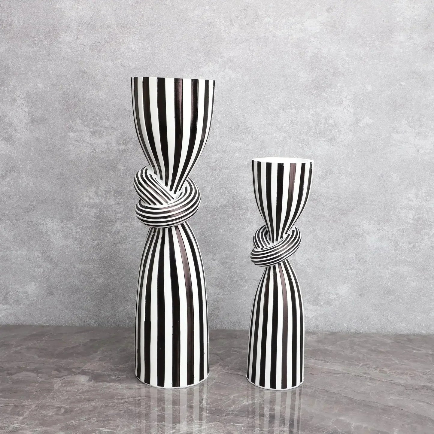 Valemont Striped Candle Holder-Welvere