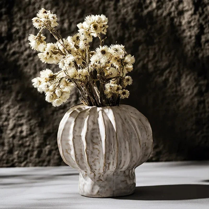 Valeo Ashhurst Vase-Welvere