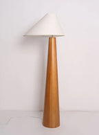 Vinella Wood Floor Lamp-Welvere