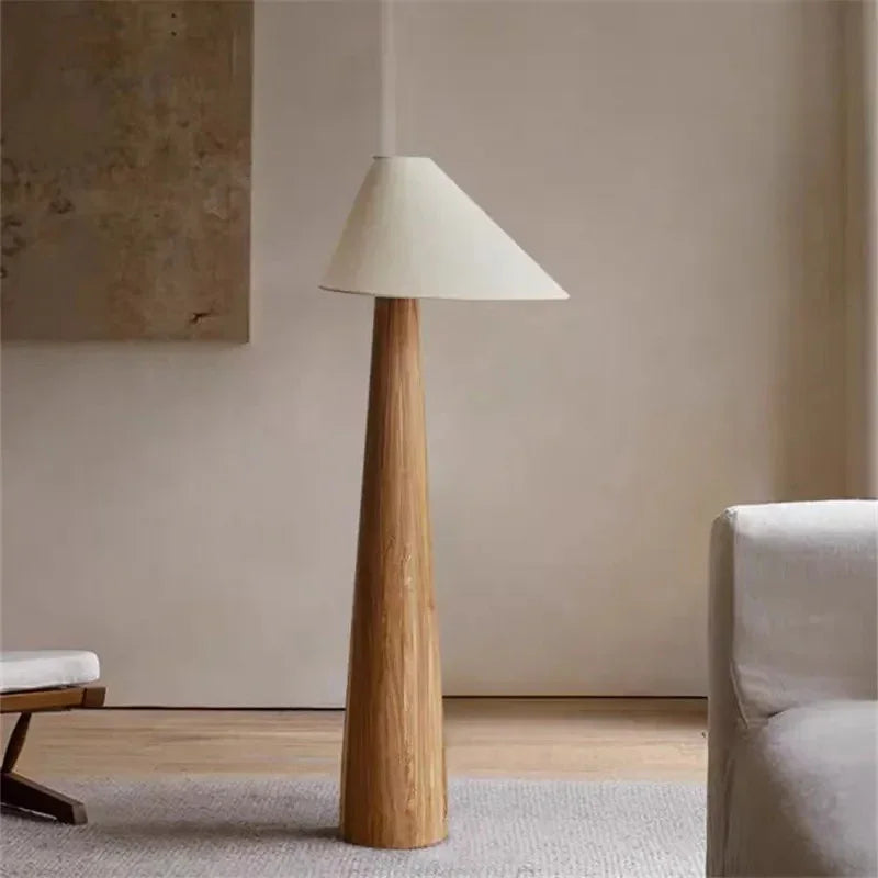 Vinella Wood Floor Lamp-Welvere