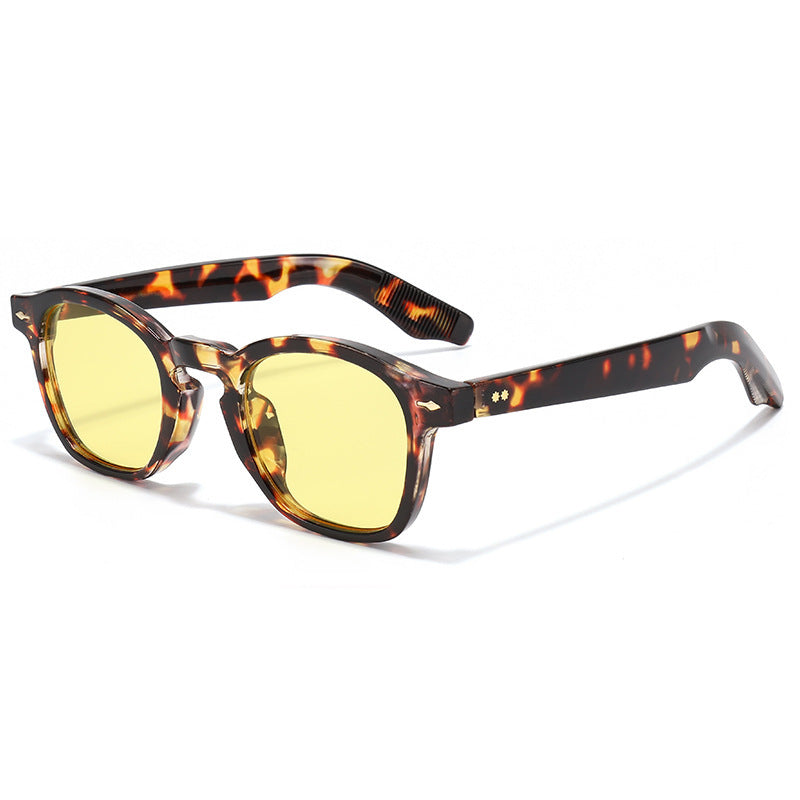 Vintage-Inspired Tortoiseshell Sunglasses