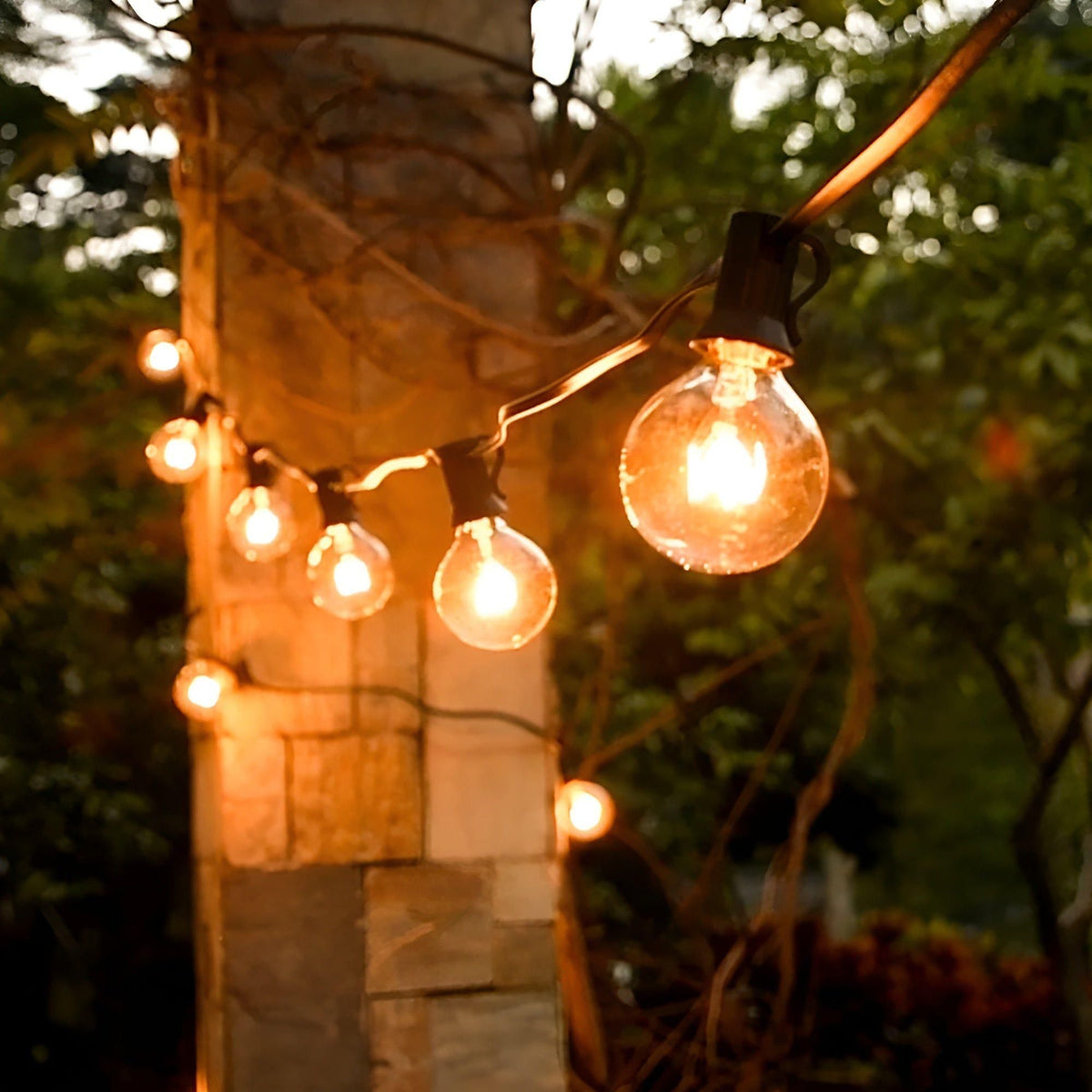 Warm White LED Ball String Lights, 15 m or 30 m, 220 V