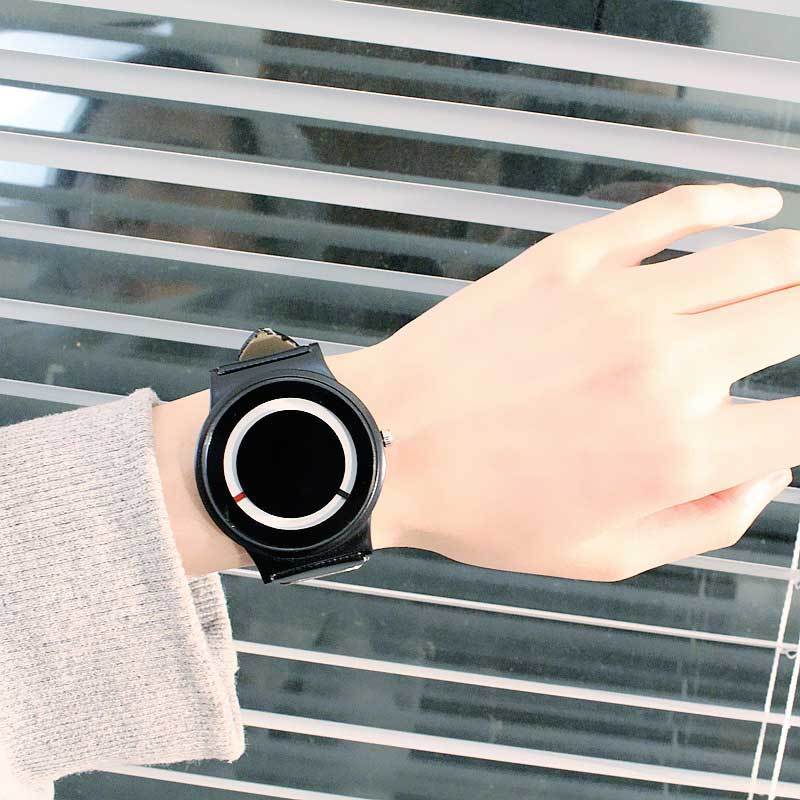 Pointerless Concept Watch for Women and Men - Minimalist Design, 4cm Dial, view 4