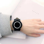 Pointerless Concept Watch for Women and Men - Minimalist Design, 4cm Dial, view 7